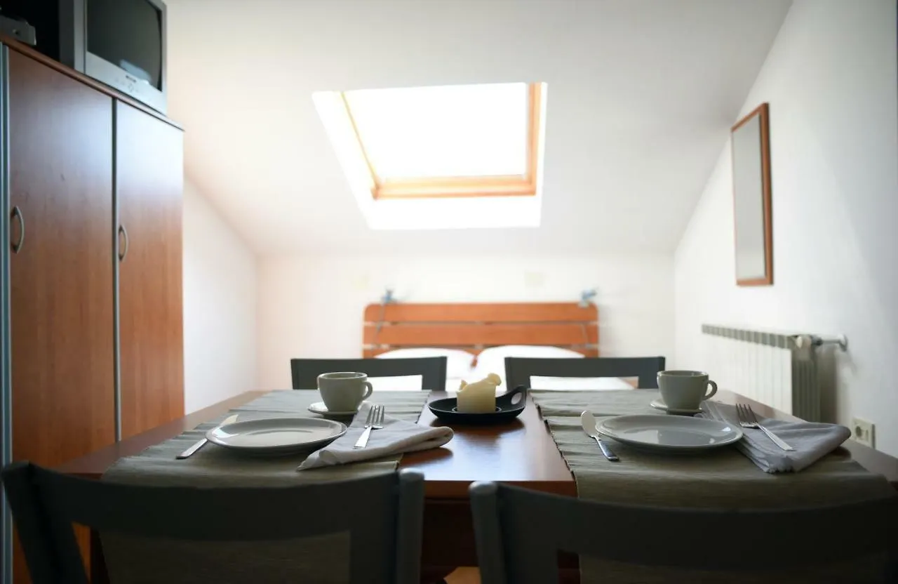 Apartments Ida Cres
