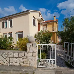 Apartment Lucia, Cres